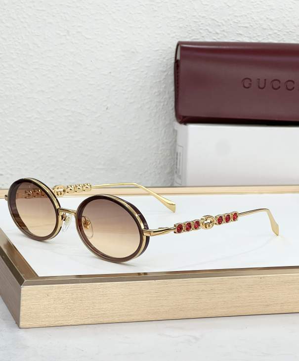 Picture of Gucci Sunglasses _SKUfw80916139fw